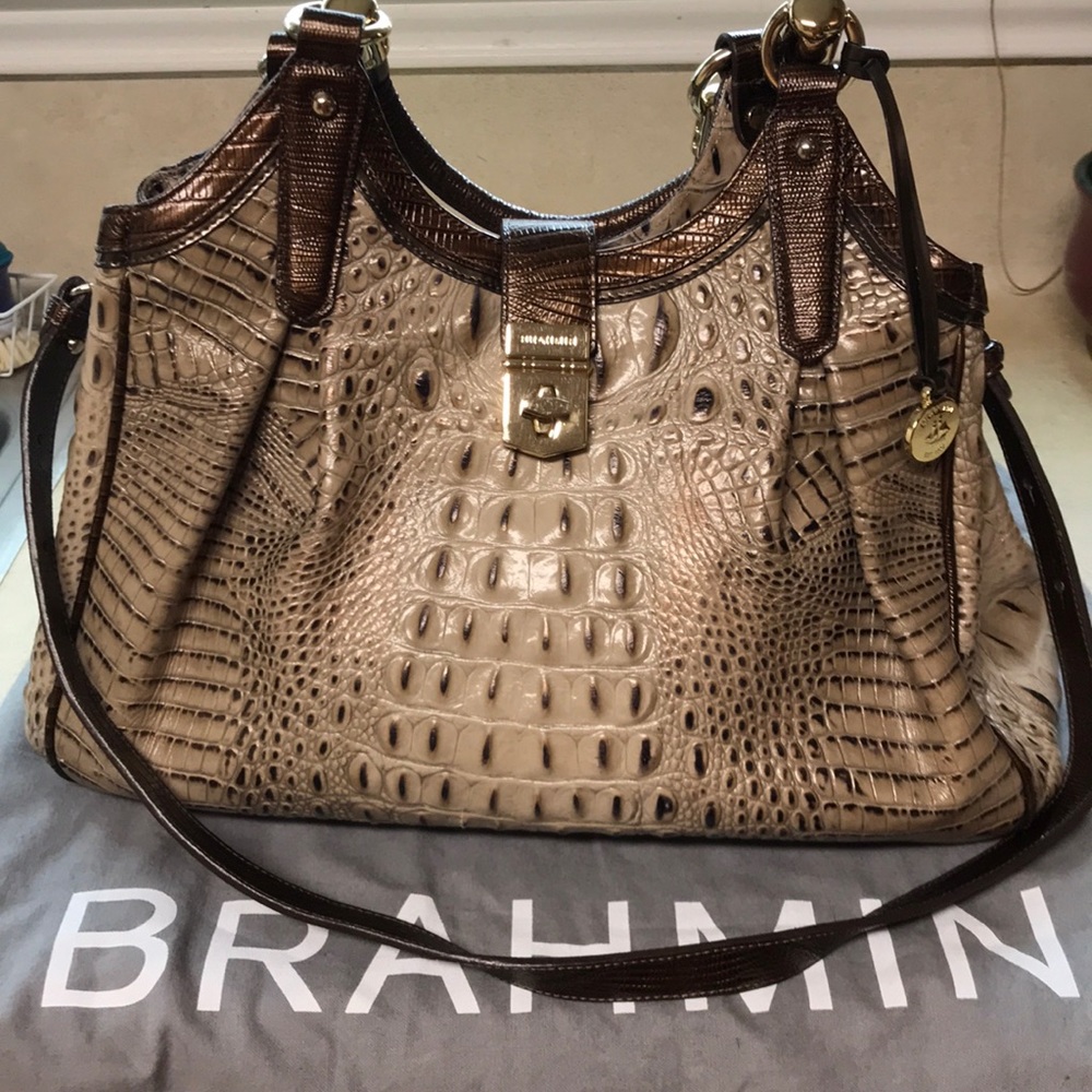 🌺Large Brahmin handbag🌺